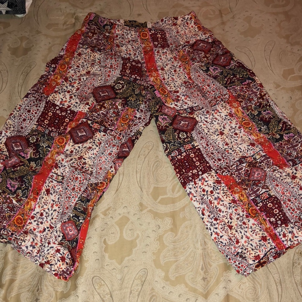 Wide-Legged Capris